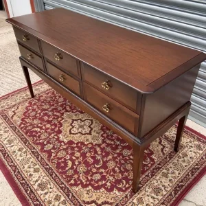 Stag Minstrel 6 Drawer Dressing Table - Image 5
