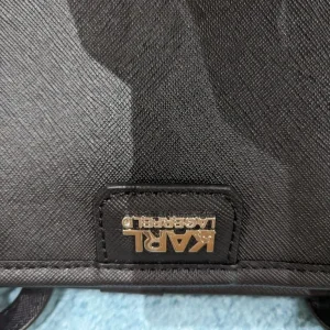 Karl Lagerfeld tote with feline design - Image 2