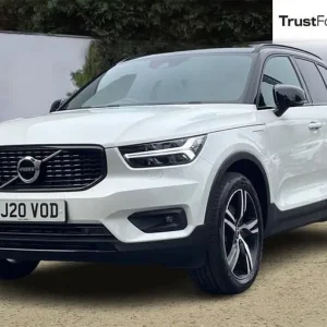 2020 Volvo XC40 Recharge PHEV R-Design 5-door estate - Image 5