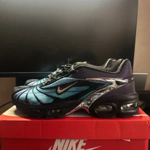 Skepta x Nike Max Tailwind 5 - Image 3