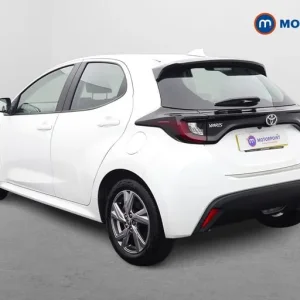 2024 Toyota Yaris 1.5 Hybrid Icon 5dr CVT Hatchback - Image 5