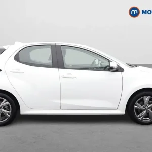 2024 Toyota Yaris 1.5 Hybrid Icon 5dr CVT Hatchback - Image 8