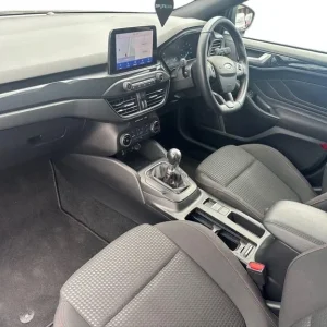 2020 Ford Focus 1.0T EcoBoost ST-Line 5-door hatchback - Image 3