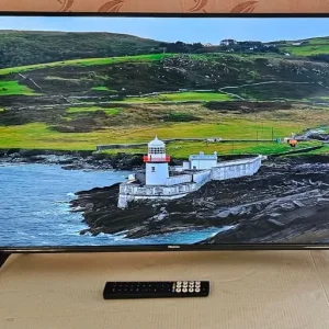 Hisense 40 inch smart full HD led TV unused with remote