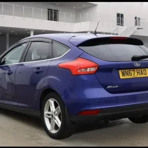 2017 Ford Focus 1.0T EcoBoost Zetec Edition 5-door - Image 3