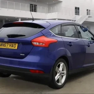 2017 Ford Focus 1.0T EcoBoost Zetec Edition 5-door - Image 4