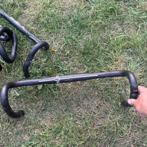 8x Road or Gravel Bike Handlebars - Image 3
