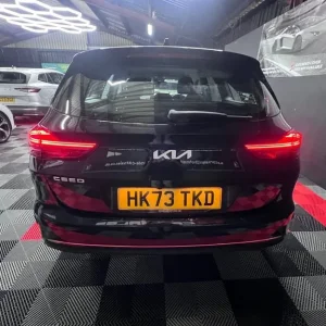 2023 Kia Ceed 1.5T GDi ISG 2-door Estate Petrol Manual - Image 5