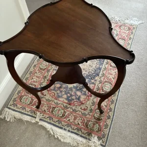 Side table, a 'whatnot' - Image 3