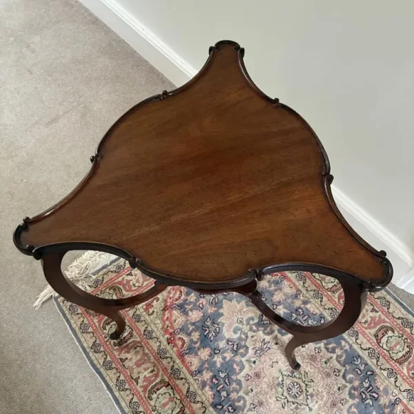 Side table, a 'whatnot'