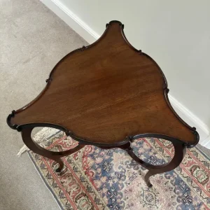 Side table, a 'whatnot'