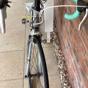 Small frame ladies road bike - Image 4