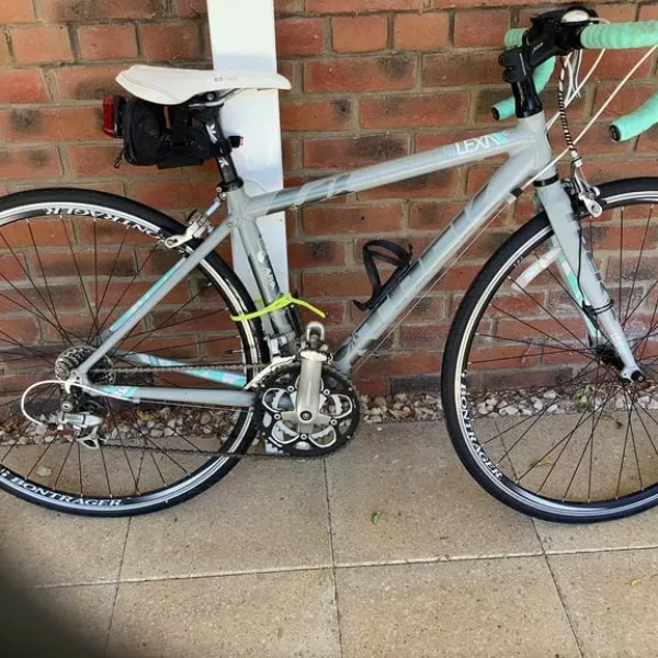 Small frame ladies road bike