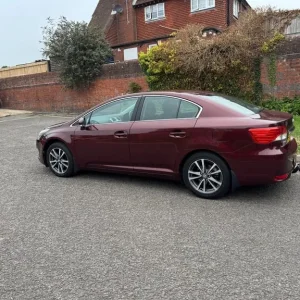 2012 Toyota Avensis TR Valvematic 4-Door Petrol - Image 5