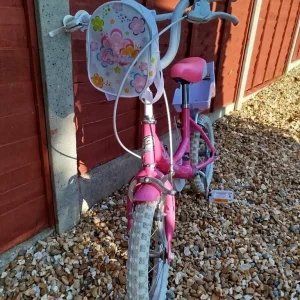 Girls Bike - 10 inch frame, 14 inch wheels - Image 5