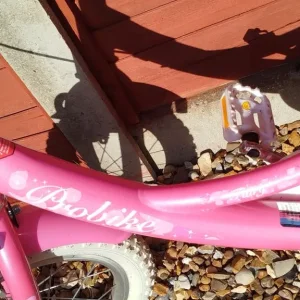 Girls Bike - 10 inch frame, 14 inch wheels - Image 8