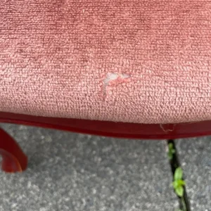 Pink button-backed chair - Image 5