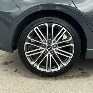 2024 Kia Ceed 1.5T GDi ISG GT-Line S 5-door Hatchback - Image 8