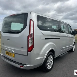 2018 Ford Tourneo Custom 2.0 EcoBlue Titanium Minibus - Image 7