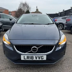 2018 Volvo V40 2.0 D2 Momentum Nav Plus Auto Diesel Hatchback - Image 3