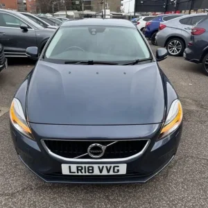 2018 Volvo V40 2.0 D2 Momentum Nav Plus Auto Diesel Hatchback - Image 4