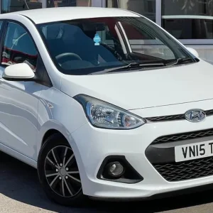 2015 Hyundai i10 1.2 SE Hatchback Manual - Image 2