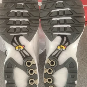 Nike Air Tn's - Image 2