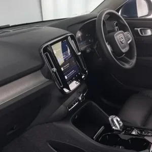 2024 Volvo XC40 Ultra B4 Mild Hybrid SUV – Bright Finish - Image 2