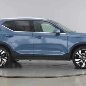 2024 Volvo XC40 Ultra B4 Mild Hybrid SUV – Bright Finish - Image 4