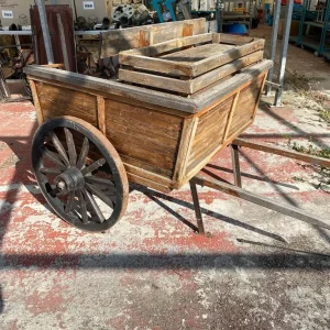 Planter cart display