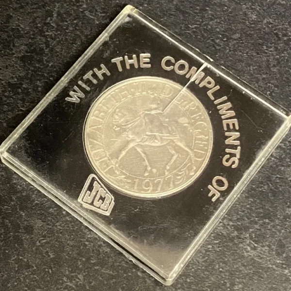 HM Queen Elizabeth II Silver Jubilee Commemorative Coin 1977