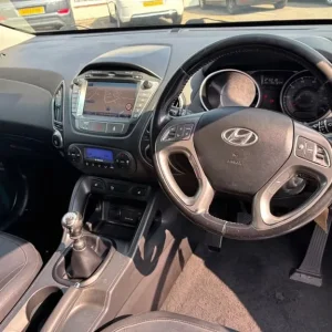 2014 Hyundai Ix35 1.7 CRDi SE SUV 5dr Diesel Manual Euro 5 (Nav) - Image 2