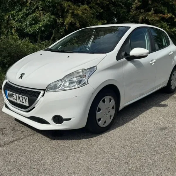 PEUGEOT 208 1.2 VTi Access+ 2014