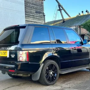 2010 Land Rover Range Rover 3.6 TDV8 Vogue 4dr Auto Estate Diesel - Image 8