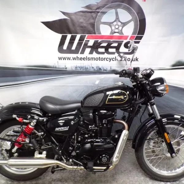 2020 Benelli Imperiale 400 with only 3,805 miles