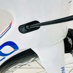 Pinarello Dogma F8 Road Bike - Image 5