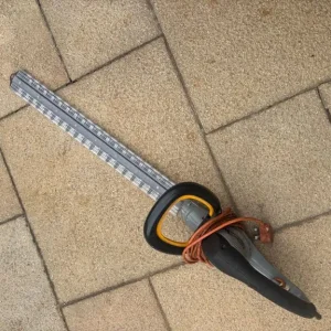 Titan Electric Hedge Trimmer TTB357GHT - Image 4