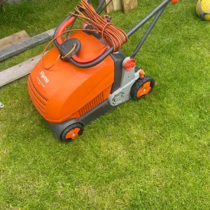 Flymo lawn rake - Image 2