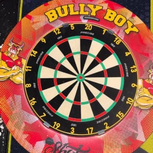 Precise 180 dartboard with BullyBoy surround - Image 2
