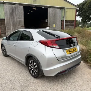 2015 Honda Civic 1.6 i-DTEC SR 5-door hatchback diesel manual - Image 3