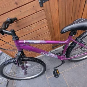 Apollo Jewel Women's Mountain Bike 27.5 Wheels - Image 3