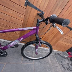 Apollo Jewel Women's Mountain Bike 27.5 Wheels - Image 8