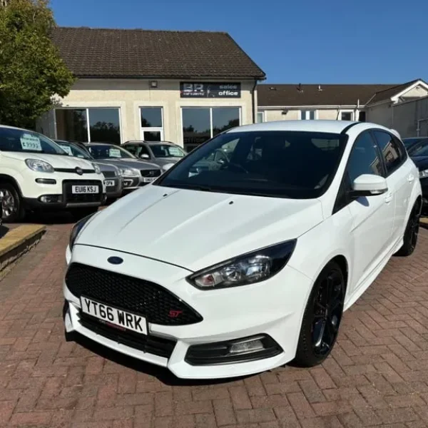 2016 Ford Focus 2.0 TDCi ST-2 Euro 6 (s/s) 5dr Hatchback Diesel Manual