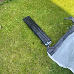 Caravan awning Wellbeck 390 used but still holds up - Image 4