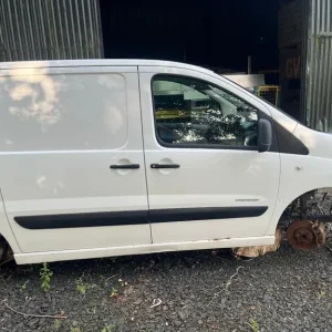 Citroen Dispatch 2014 doors - Image 2