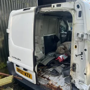 Citroen Dispatch 2014 doors