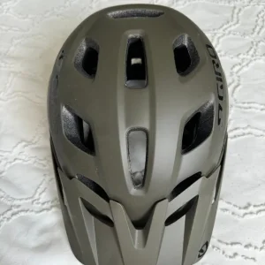 GIRO Bike Helmet - Image 2