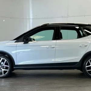 2020 SEAT Arona 1.0 TSI GPF XCELLENCE Lux SUV - Image 6