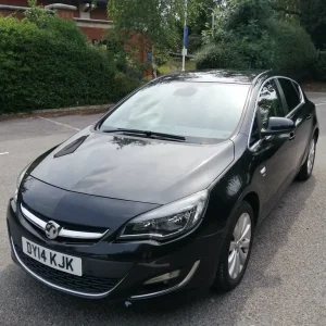 Vauxhall Astra Elite 1.6 16v Hatchback 2014 - Image 2
