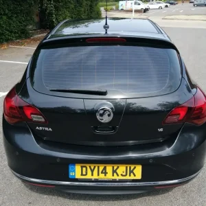 Vauxhall Astra Elite 1.6 16v Hatchback 2014 - Image 6